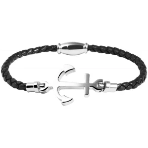 Ein stilvolles Armband aus einem geflochtenen schwarzen Lederband mit einem silberfarbenen ankerförmigen Verschluss in der Mitte. Das Armband hat ein elegantes, modernes Design mit glänzenden Metallakzenten, die sein elegantes und nautisches Aussehen unterstreichen. Dadurch ist es vielseitig genug, um es mit Ihrem Lieblings-Akzent-Edelstahl-Fußkettchen, Ankeranhänger, Gold, zu kombinieren.