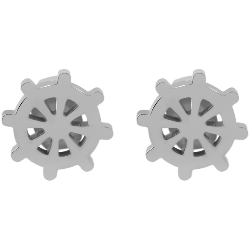 Ein Paar goldfarbene Akzent Edelstahl Ohrstecker, Schiffsrad, Steuerrad Ohrringe in Form von Schiffssteuerrädern, jedes mit acht Speichen und einer runden zentralen Nabe. Das Design ist poliert und symmetrisch, vor einem schlichten weißen Hintergrund.