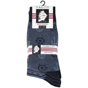 Ein Paar marineblaue Herren Baumwollsocken Maritim-Design im 4er-Pack mit nautischen Motiven, darunter Anker und Steuerräder, präsentiert in einer Verpackung mit der Aufschrift „Maritim“. Die Sockengröße ist mit 39-42 angegeben. Die Verpackung zeigt ein schwarz-weißes Bild eines Segelschiffs mit roten und weißen Streifen.