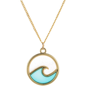 Goldene Kette mit Wellenanhänger in Blau und Weiß, ideal für maritime Schmuckliebhaber und Strandfans.