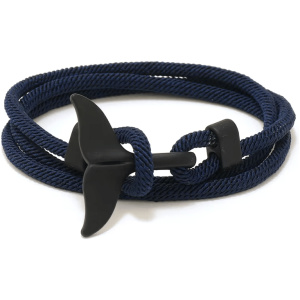 Nautisches Armband aus dunkelblauem Seil mit schwarzer Haifischflosse als Verschluss, ideal für maritime Mode.